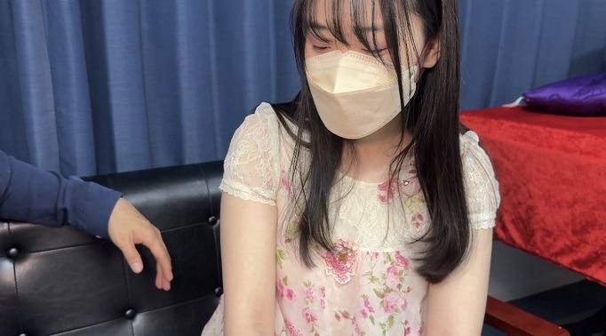 ROE-245 很多中年男子參加的游泳教室 被輪姦又受孕的美巨乳游泳教練 水野優香